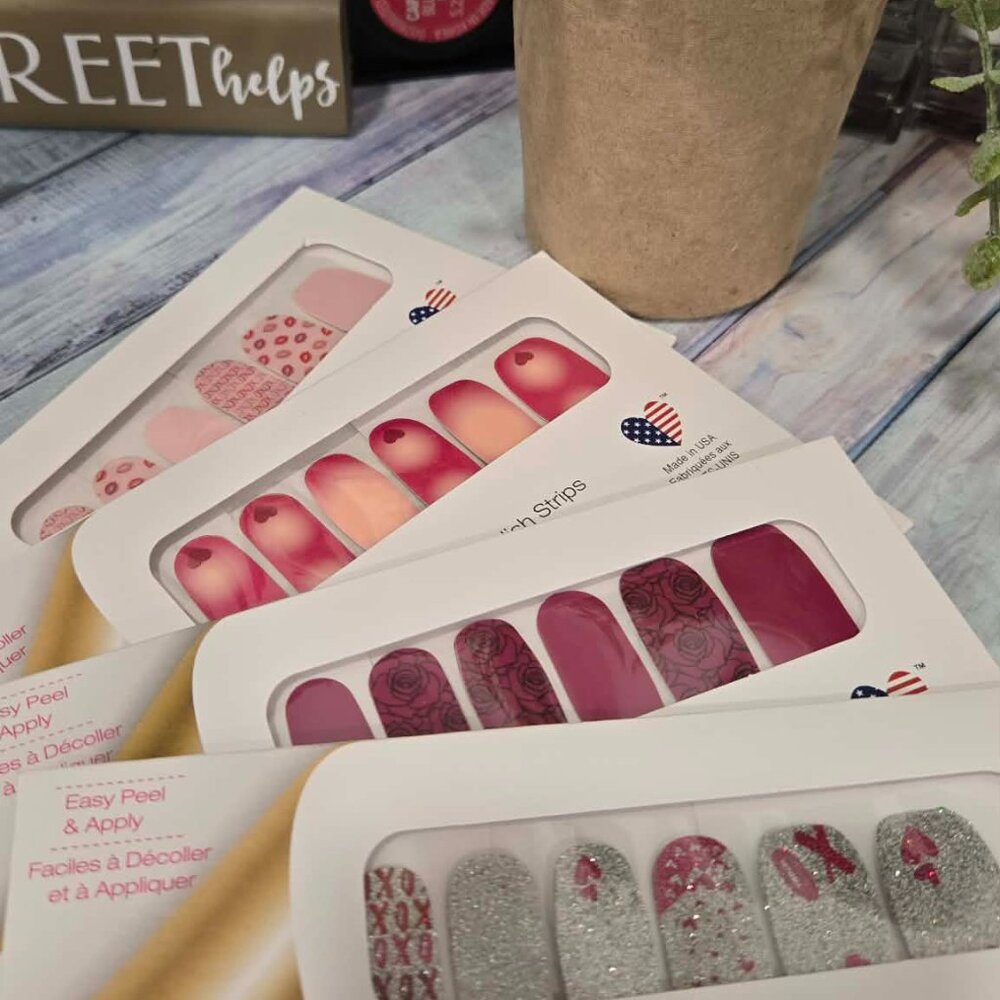 Color Street Valentine Press On Nail Design- Valentine #2